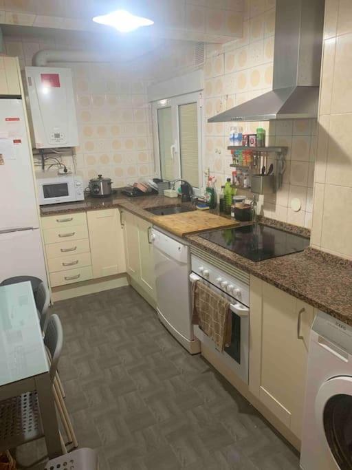 Apartamento Barato En Santander - Junto Al Barrio Pesquero 외부 사진